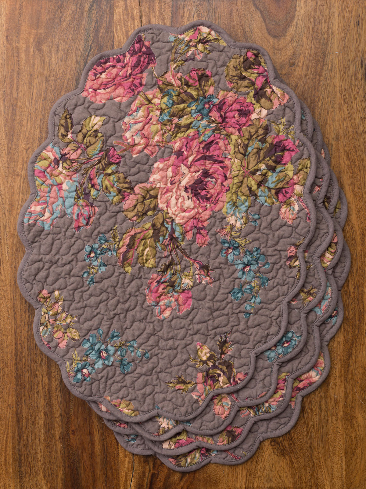 Victorian Rose Quilted Placemat Set/4 Linens & Kitchen, Placemats