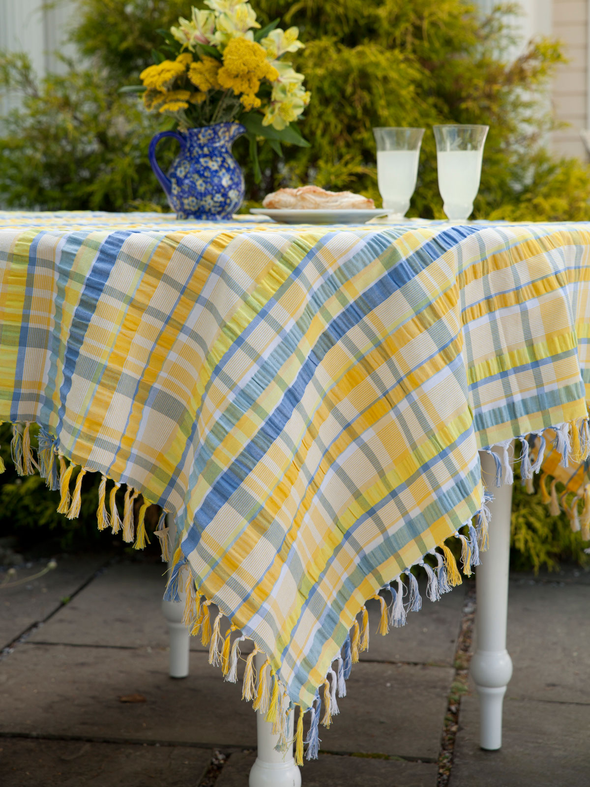 Provence Seersucker Tablecloth Linens & Kitchen, Tablecloths
