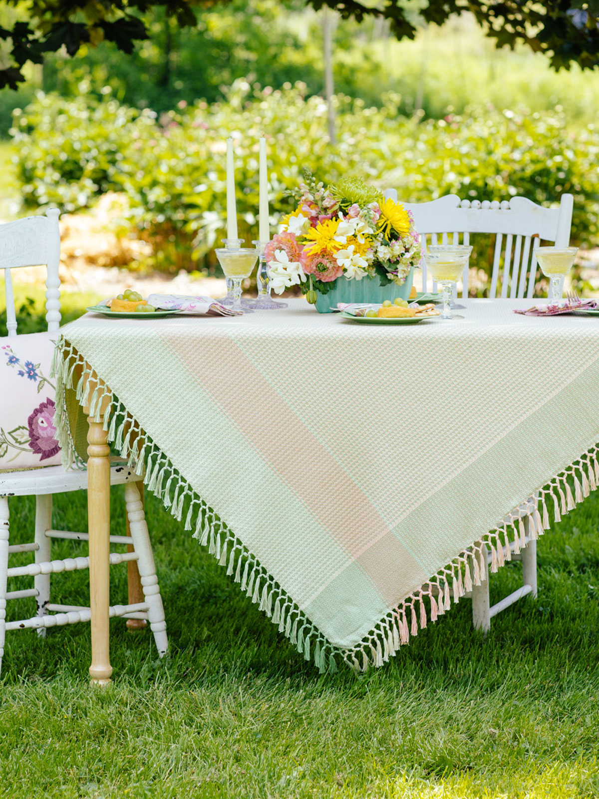 Victorian Weave Tablecloth Linens & Kitchen, Tablecloths Beautiful